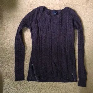 American Eagle sweater